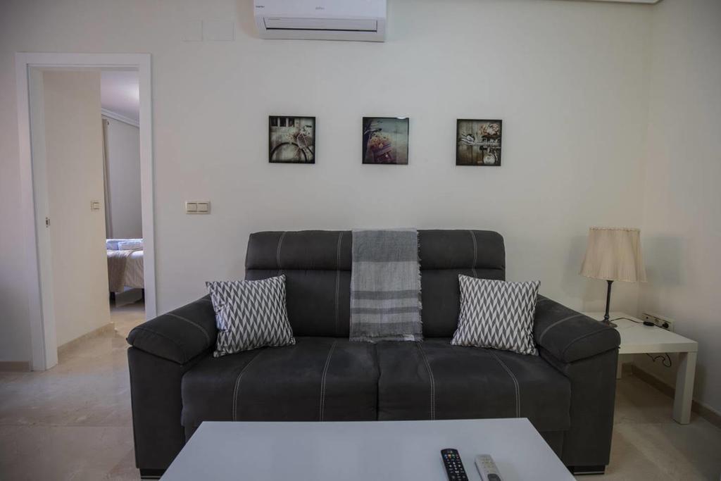 Apartamento Calle Sierpes Apartment เซบีญา ภายนอก รูปภาพ