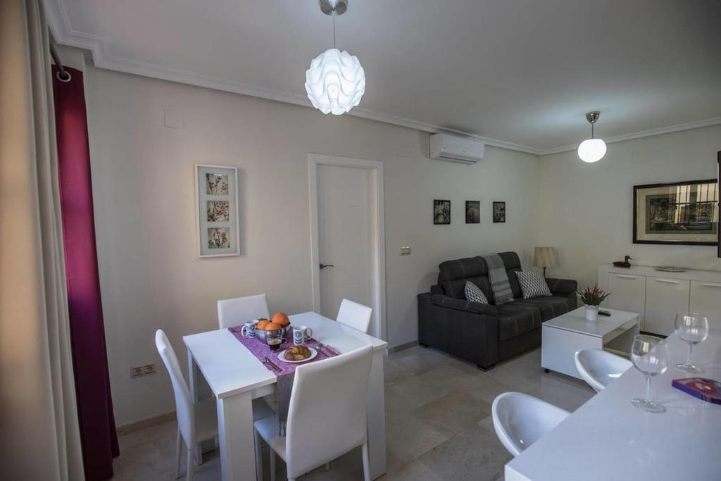 Apartamento Calle Sierpes เซบีญา ภายนอก รูปภาพ
