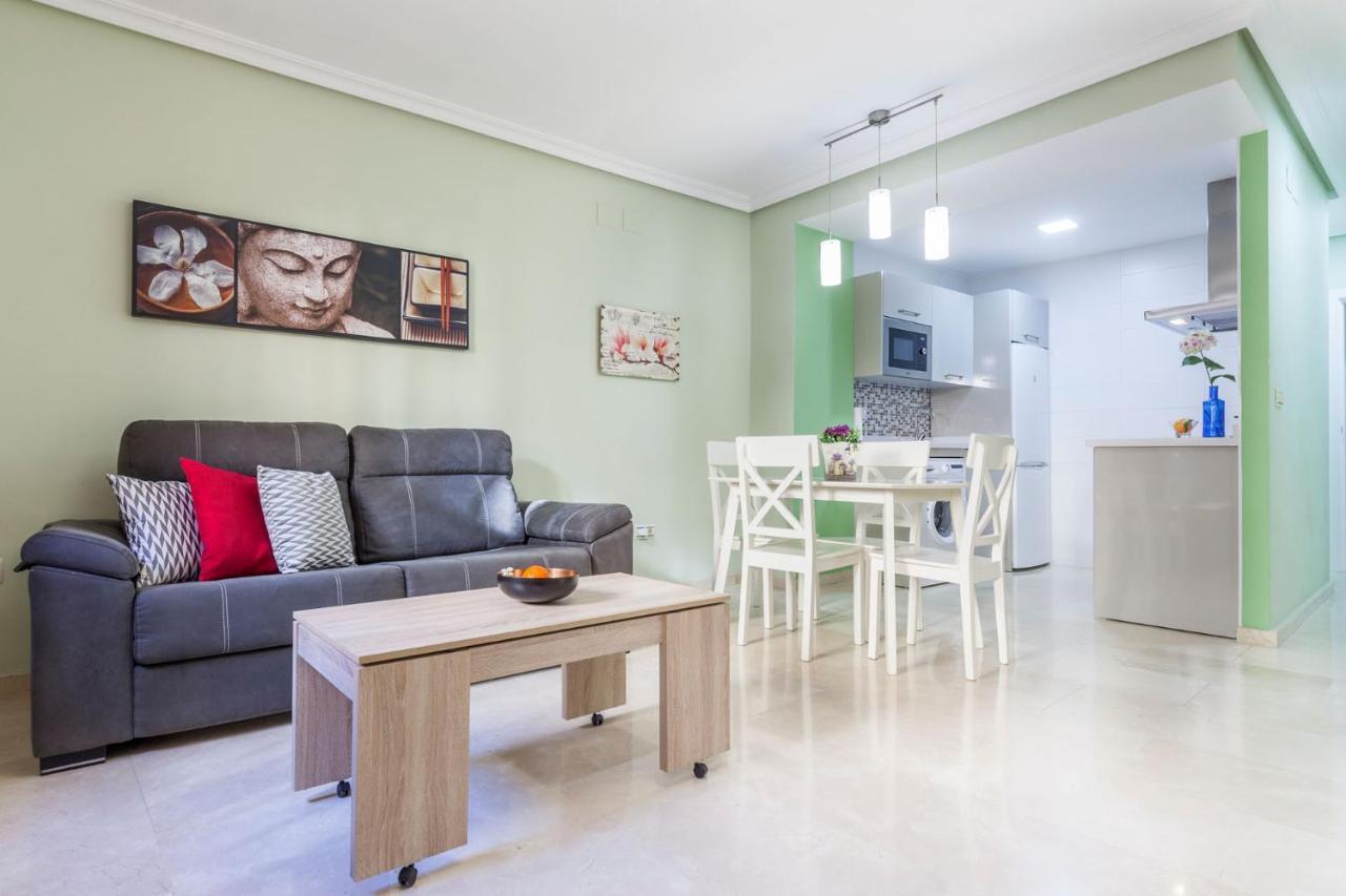 Apartamento Calle Sierpes Apartment เซบีญา ภายนอก รูปภาพ