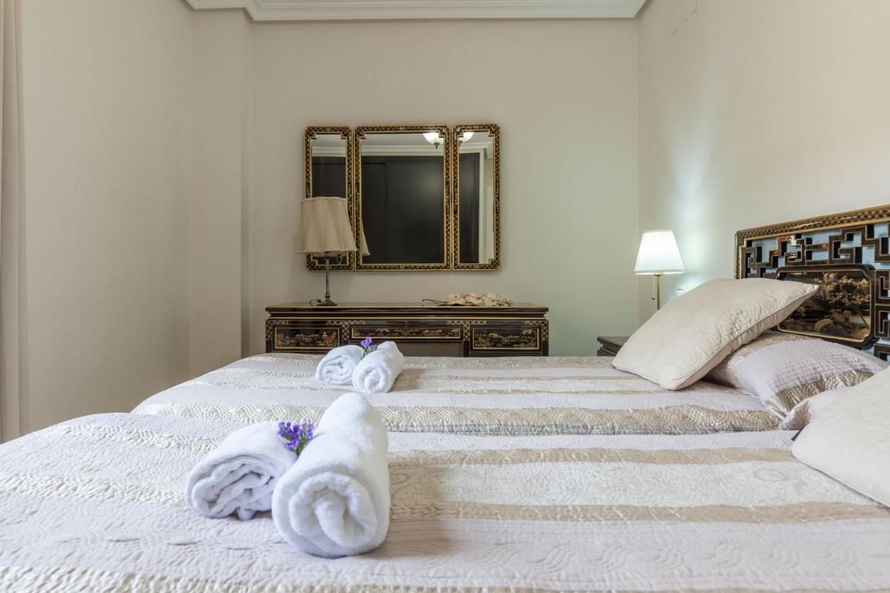Apartamento Calle Sierpes เซบีญา ภายนอก รูปภาพ